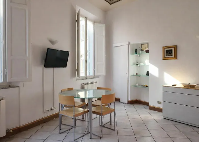 300m Da Piazza Del Campo Con Drink Di Benvenuto Сієна